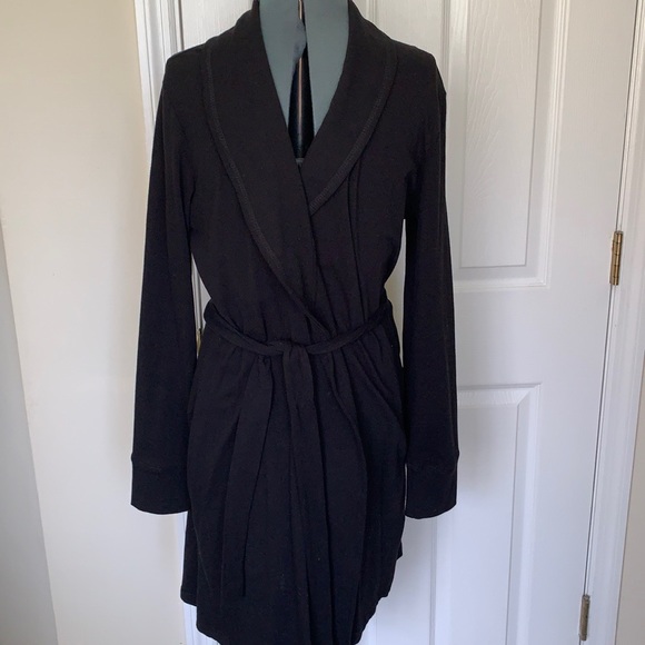 Tahari Other - TAHARI short Robe sleepwear